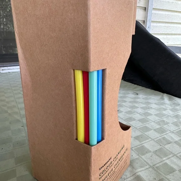 STARBUCKS Color changing reusable cold cups Sold out in minutes - Picture 6 of 8